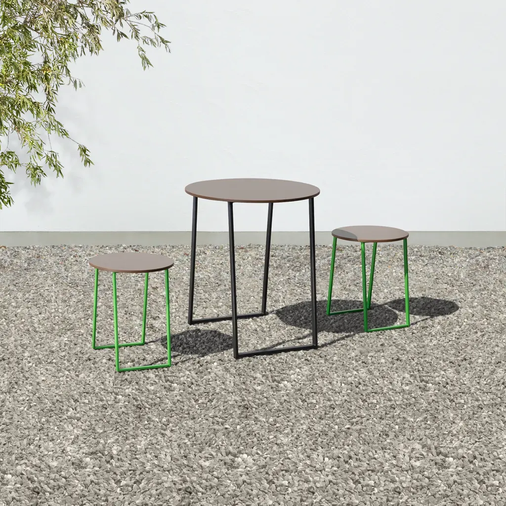 Tisch / Table at_21